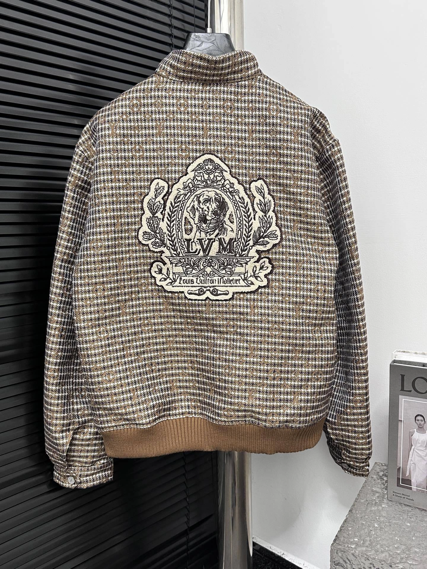 wg.luxury- 8V item:E-F440J0720H